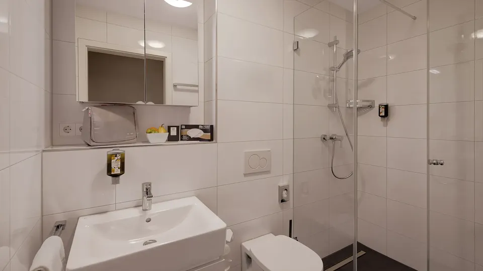 AltHnHomeApartments10